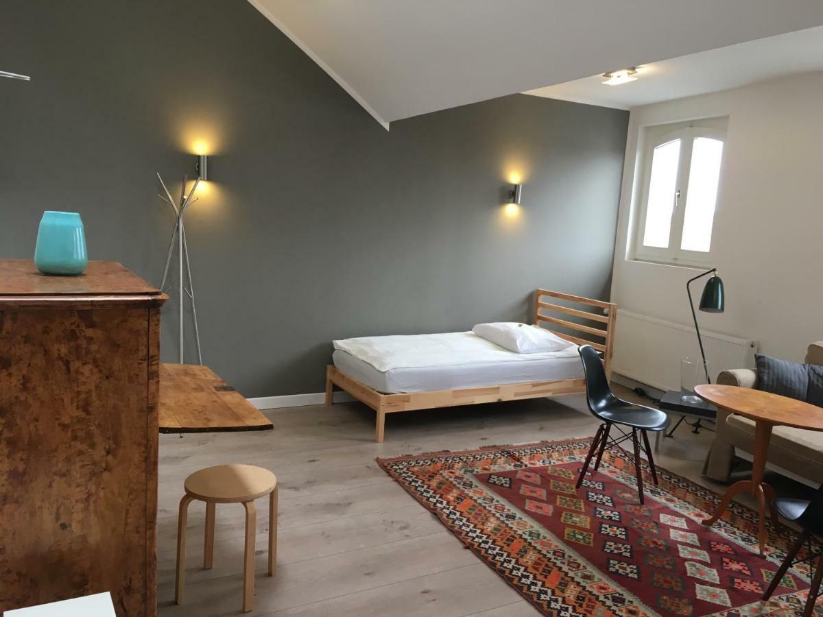 - Aachen Vaals